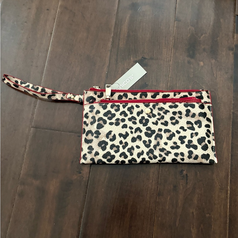 NWT Chico’s leopard print wristlet / purse.